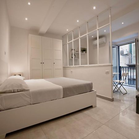 Casa Vacanze Santa Teresella 40 Napels Buitenkant foto