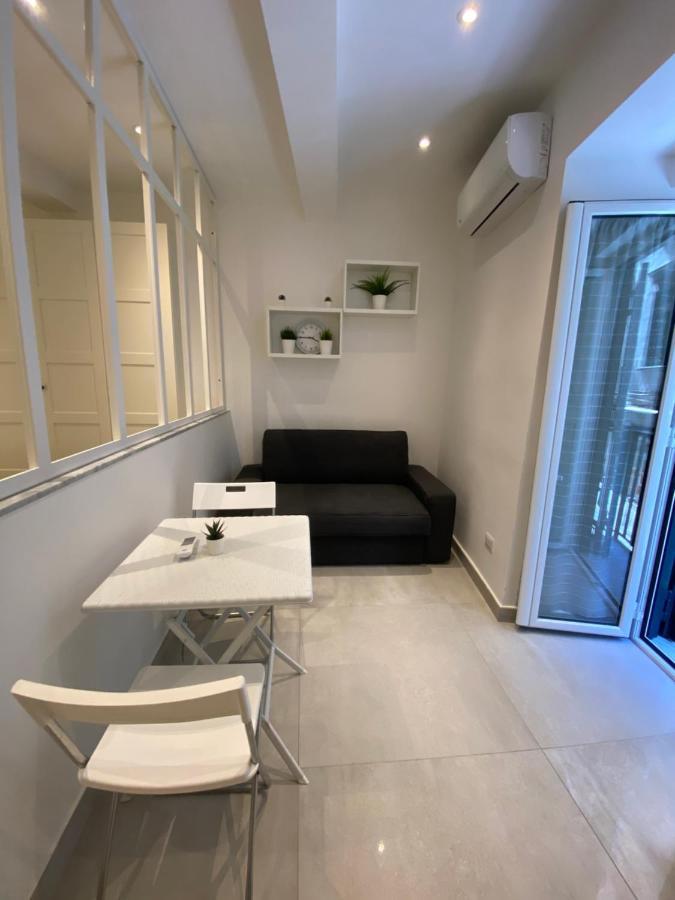 Casa Vacanze Santa Teresella 40 Napels Buitenkant foto