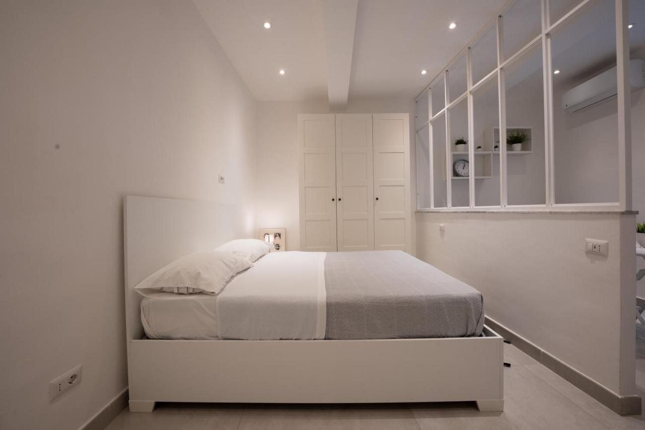 Casa Vacanze Santa Teresella 40 Napels Buitenkant foto
